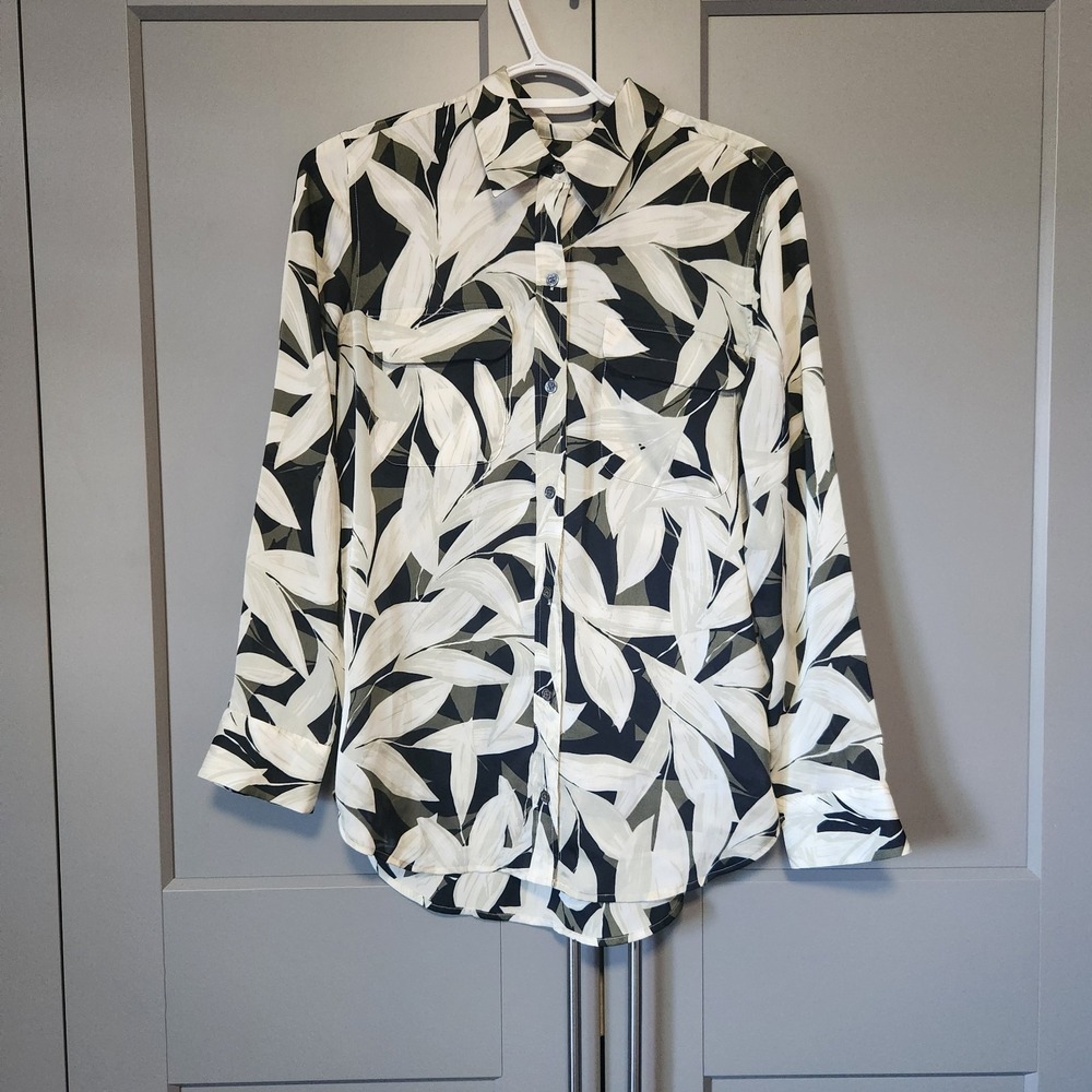 Equipment Femme Women's Long Sleeve Button Down Shirt Size S Small Leaf Print
